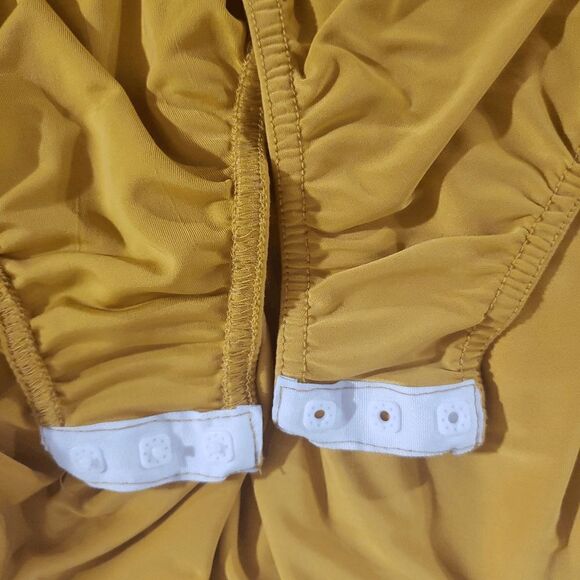 Outrageous Fortune Gold Stretch Long Sleeve Back-out Scoop Neck bodysuit Size 18 - Picture 4 of 7